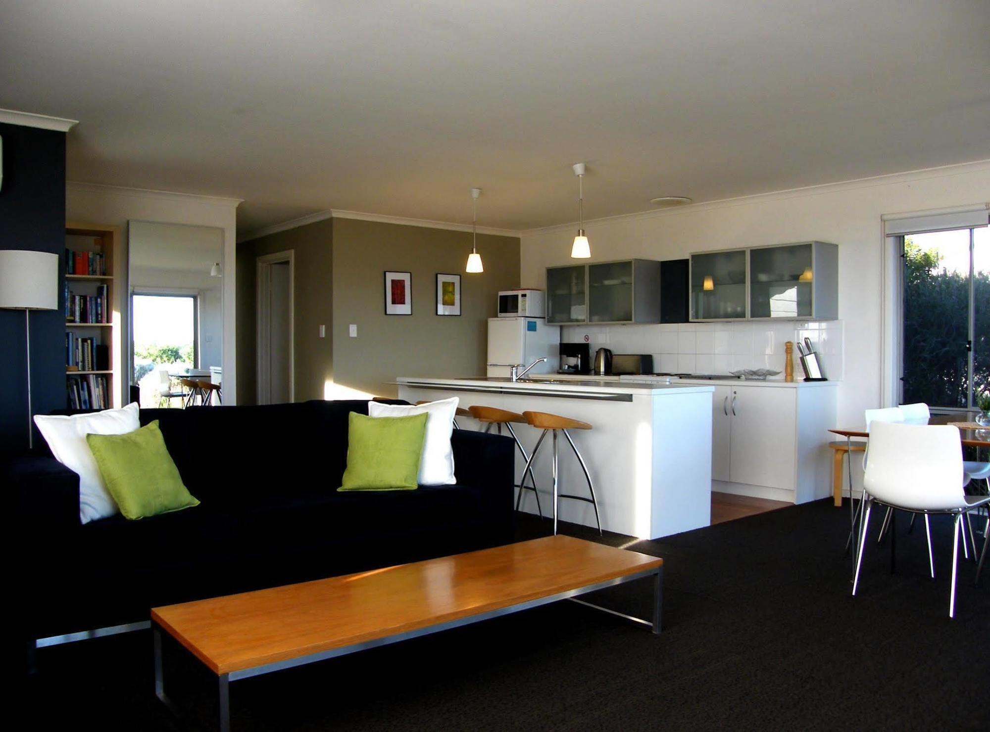 Coorong Waterfront Retreat Vila Meningie Exterior foto